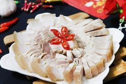 Luộc thịt ba chỉ thêm vài giọt này đảm bảo thơm, ngon, mềm hết ý