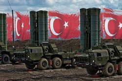 Cuộc chơi kép của Ankara khi sử dụng hệ thống phòng không S-400 ở hướng Biển Đen