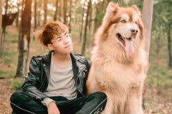 Tiết lộ về cuộc sống của hot youtuber 9x nổi tiếng từ clip với động vật triệu view