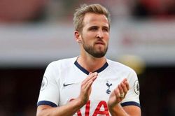 Tottenham ra giá bán Harry Kane