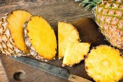 Dứa rất bổ dưỡng, nhưng không nên ăn kiểu này kẻo hối không kịp