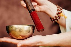 Truyện ngắn: Chuông xoay