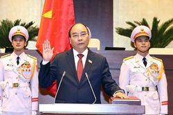 Ông Nguyễn Xuân Phúc được bầu giữ chức Chủ tịch nước