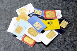 Nhà mạng Việt Nam đồng loạt cảnh báo nạn lừa đảo 'nâng cấp SIM 4G'