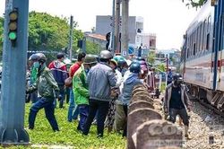 Một phụ nữ bị tàu hỏa tông tử vong ở TP.Thủ Đức