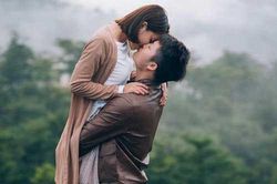 12 điều thú vị nên làm với 'nửa kia' để hâm nóng tình yêu