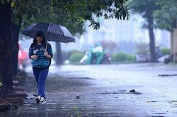 Những lưu ý đặc biệt bảo vệ sức khỏe khi thời tiết chuyển mưa phùn, ẩm thấp