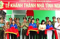 Công an tỉnh Khánh Hòa bàn giao nhà tình nghĩa tại Ninh Hòa