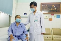 Cụ bà 98 tuổi nhồi máu cơ tim được cứu sống