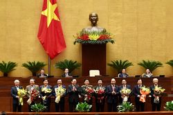 Miễn nhiệm Phó Thủ tướng Trịnh Đình Dũng và một số bộ trưởng, thành viên Chính phủ
