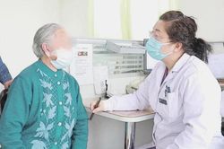 90 tuổi bất ngờ có kinh, cụ bà may mắn thoát bệnh hiểm