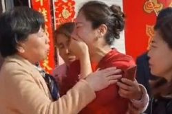 Mẹ chú rể phát hiện cô dâu là con gái ruột mất tích nhiều năm và cái kết có hậu bất ngờ