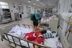 Cụ ông 70 tuổi nguy cơ sống thực vật cả đời sau một bữa rượu
