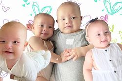 Con gái duy nhất của Hà Hồ - Lisa nằm gối đầu lên tay em út: Fan cười xỉu vì Leon khó chịu ra mặt?