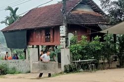 Nghi ngờ vợ đi làm ăn xa ngoại tình, chồng dùng dao sát hại vợ rồi tự tử 3 lần nhưng bất thành