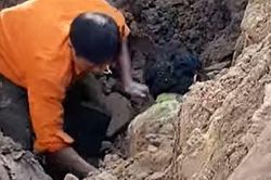 Sự thật chuyện công nhân đào đường ở Hà Nội phát hiện một người đàn ông dưới lòng đất