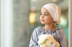 Ung thư ở trẻ em: 80% có cơ hội được chữa khỏi bệnh