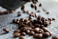 Giá cà phê hôm nay 8/4: Tạm đảo chiều, dòng vốn đang chảy về, giá cà phê có thể được hỗ trợ