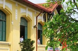 Ngôi trường có 2 cựu học sinh trở thành tân Bộ trưởng