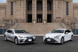 Toyota ra mắt mẫu xe Lexus và Mirai với công nghệ hỗ trợ tự lái