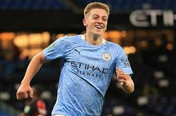 Bị Real nhăm nhe, Man City đôn tài năng trẻ Liam Delap lên đội 1