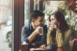 Người chồng nào cũng muốn được nghe từ vợ những điều này