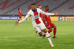 Mbappe đi vào lịch sử Champions League, Bayern Munich nguy cơ thành cựu vương
