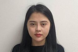 Cô gái 22 tuổi bị bắt khi đang đi giao ma túy cho khách