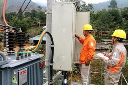 Chuyện những 'người lính áo cam'