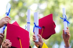 Bộ GD&ĐT yêu cầu các trường Đại học rà soát hoạt động liên kết đào tạo với nước ngoài