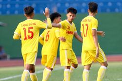 U19 SLNA - U19 Hà Nội: 'Kẻ tám lạng, người nửa cân'