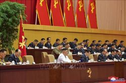 Nhà lãnh đạo Kim Jong Un chỉ đạo công tác phát triển đảng Lao động Triều Tiên