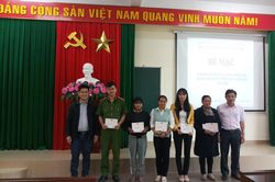 Lạc Dương: Bế mạc lớp bồi dưỡng lý luận chính trị dành cho đối tượng kết nạp Đảng