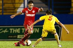 Hà Nội FC lại làm đau đầu bầu Hiển