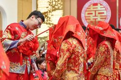 Nạn thuê vợ ở Trung Quốc bùng nổ : Ngân hàng cho đàn ông nghèo vay cưới vợ lãi suất thấp