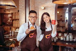 Á hậu Phương Nga, diễn viên Đình Tú bất ngờ làm MC 'Café sáng'