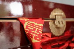Một đám cưới nông thôn gây chấn động xã hội Trung Quốc