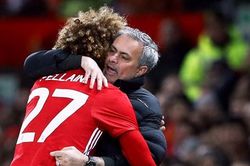 Bóng đá hôm nay 11/4: Solskjaer 'nắn gân' cầu thủ MU. Mourinho muốn tái hợp Fellaini