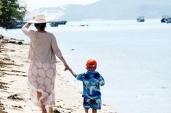 Ngày về bên mẹ…