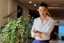 Mạnh Trường trở lại làm soái ca trong phim 'bom tấn' VTV