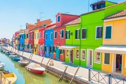 Ghé thăm Burano - Ngôi làng rực rỡ sắc màu của nước Ý