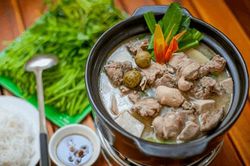 Làm vịt om sấu mà không biết mẹo này thì kém ngon, thịt vừa dai lại đầy mùi hôi