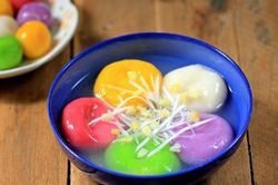 Cách làm bánh trôi ngũ sắc thơm ngon dịp Tết Hàn thực