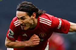 Cảm xúc trái ngược của Edinson Cavani