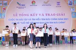 Học sinh lớp 4 giành giải đặc biệt thi sưu tầm tem