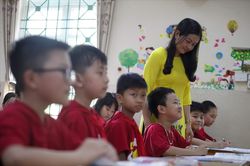 Cần cơ chế 'Khoán 10' trong giáo dục