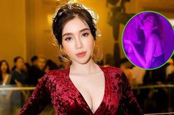 Sau Ngân 98, đến lượt Elly Trần đăng ảnh táo bạo, còn mang cả động vật ra 'đùa giỡn'