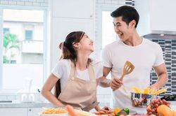 3 bước giúp bạn có một người chồng lý tưởng biết tiết kiệm tiền làm giàu cho gia đình