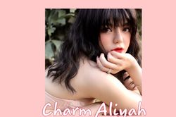 'Phát sốt' với cô gái sở hữu khuôn mặt xinh tựa búp bê