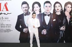Quang Hà bản lĩnh hơn sau sự cố cháy sân khấu